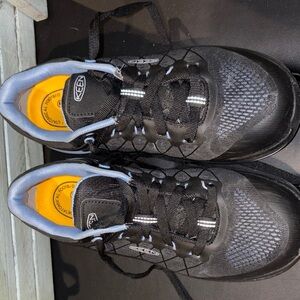 KEEN Women’s  Black and Gray Steel Toed Work Shoes Size 9M F2413-1